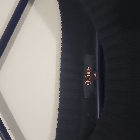 Black Quince 100% Cotton Sweater - Picture 2 of 3